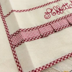 Copriaffettatrice ricamato rosso piccolo