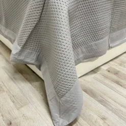 Copriletto trapuntato Prestige grigio matrimoniale