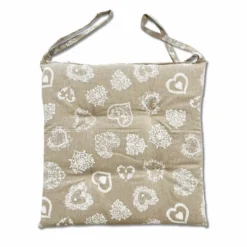 Cuscino per sedia cuori bianchi