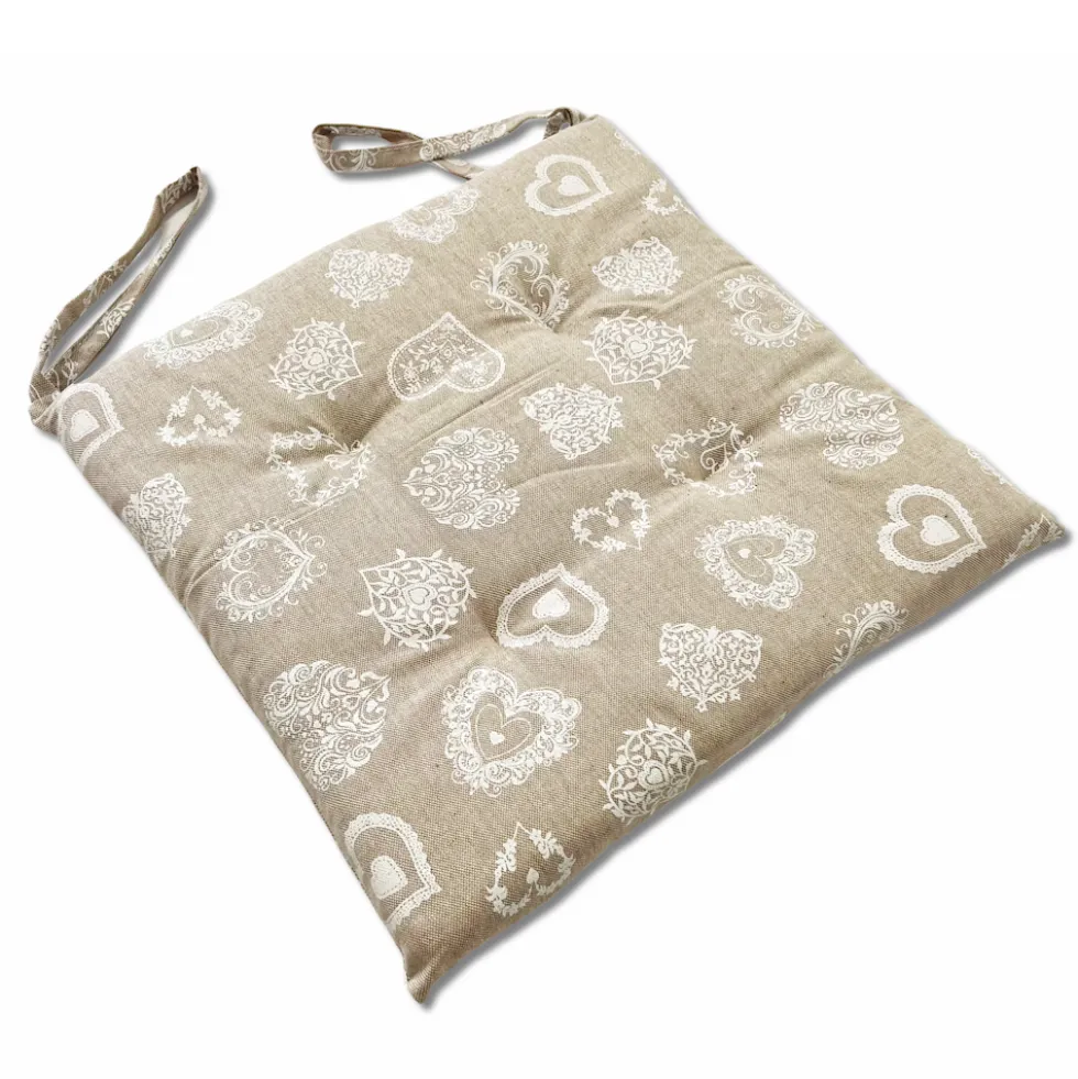 Cuscino per sedia cuori bianchi